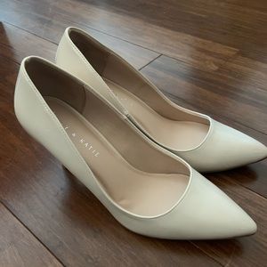 Kelly & Katie | Tessa Pump | Barely worn!